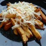 Cartofi Prajiti Cu Cascaval (230 Gr)